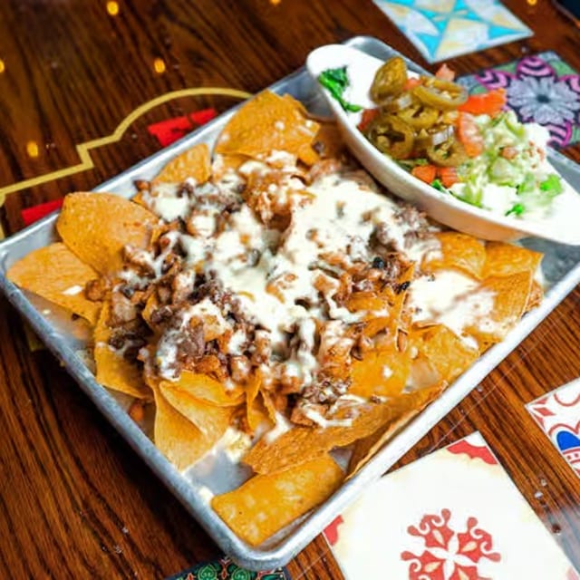 A15. Nachos Locos.